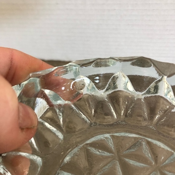 Vtg Clear Pressed Glass Ashtray - Picture 5 of 14